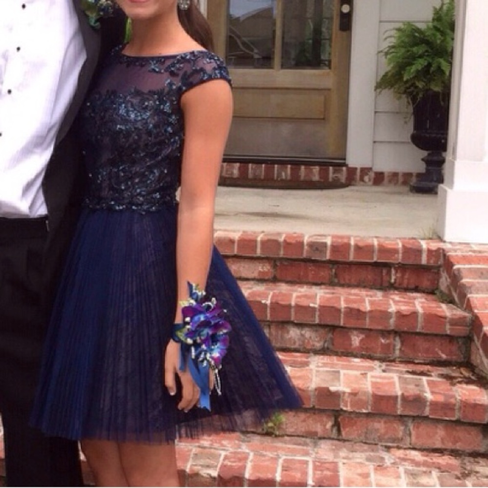 Elegant Blue Formal Dress